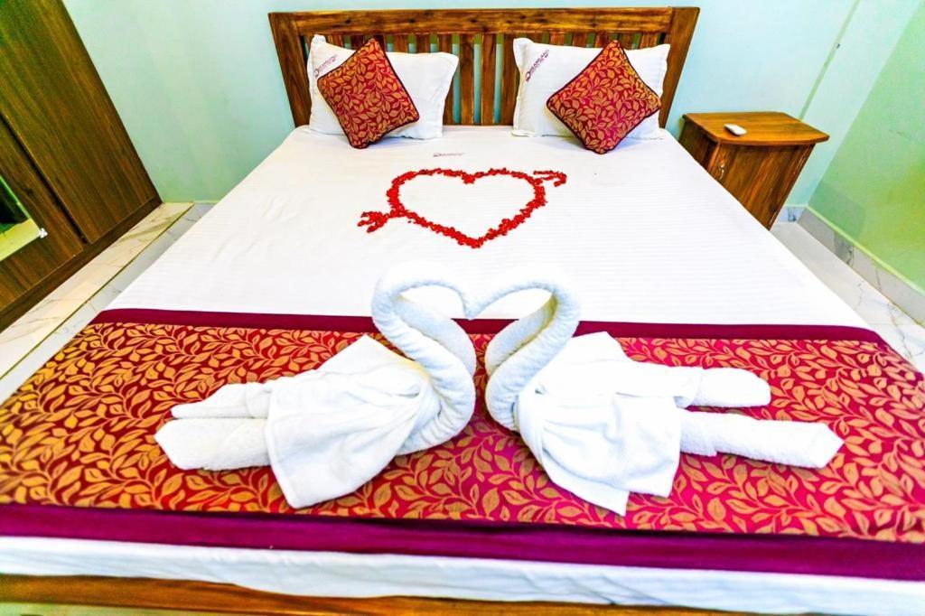 Dreamland Retreat With Swimming Pool Leilighet Kottakuppam Eksteriør bilde