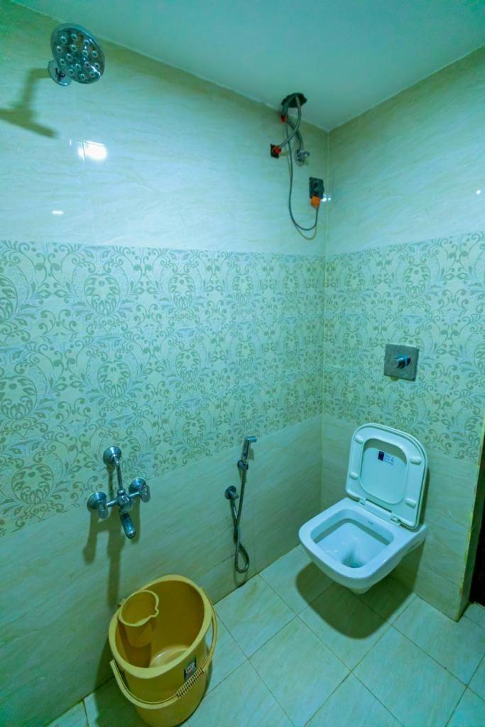 Dreamland Retreat With Swimming Pool Leilighet Kottakuppam Eksteriør bilde