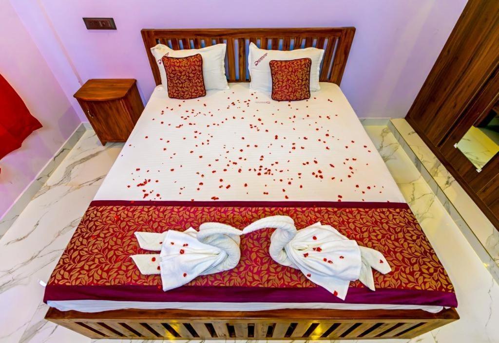 Dreamland Retreat With Swimming Pool Leilighet Kottakuppam Eksteriør bilde